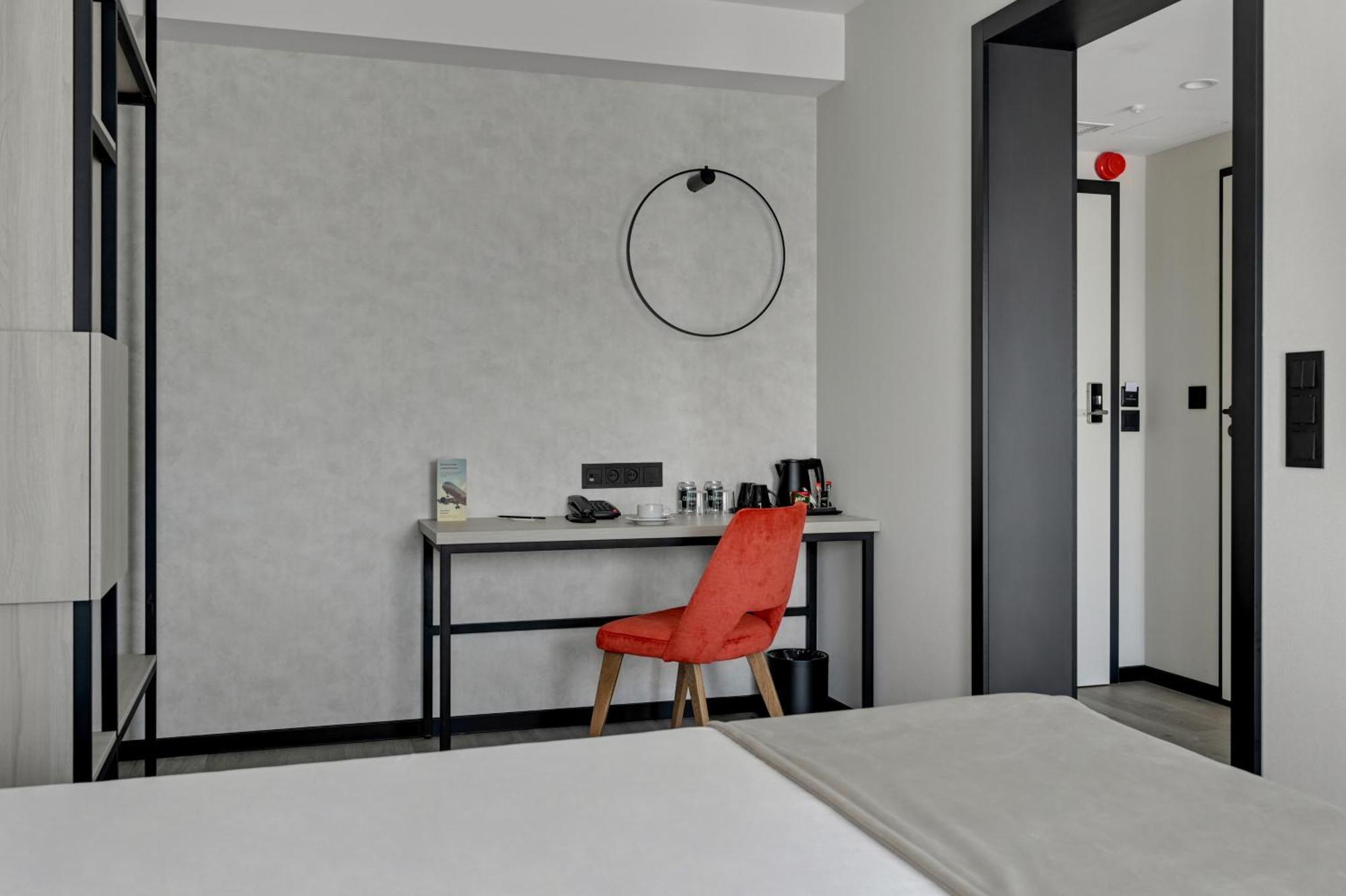 Hotel Milo Gdansk Airport Rum bild