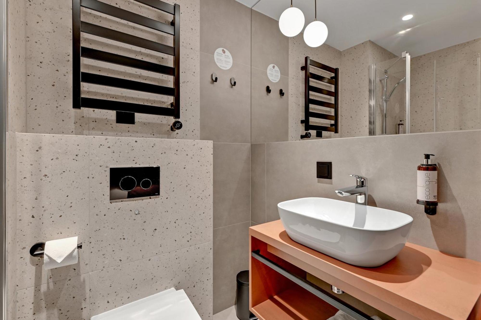 Hotel Milo Gdansk Airport Rum bild